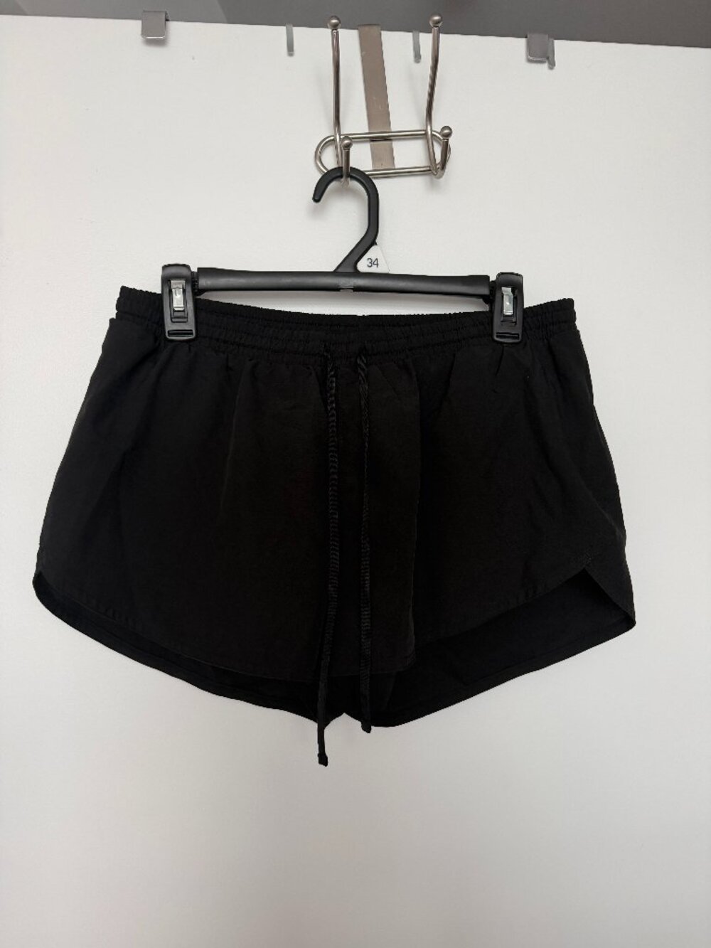 Black Old Navy Active Shorts | Size Medium